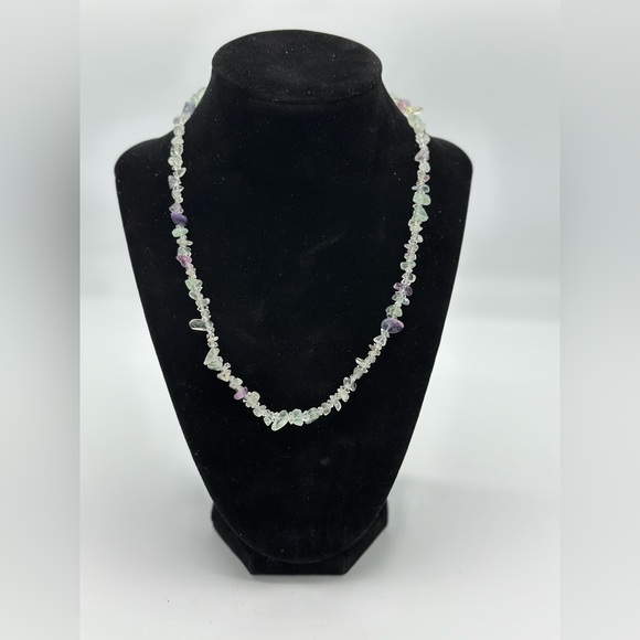 18in Fluorite Chip Necklace - Picture 6 of 6